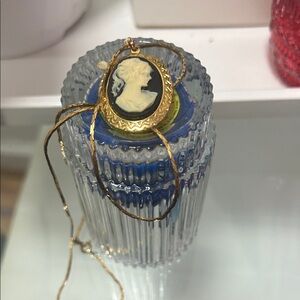 Elegant Gold and Black Cameo Pendant Necklace